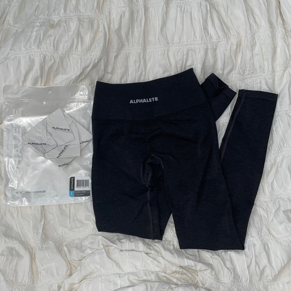 USED Alphalete Amplify Black Marl Leggings (Repaired)